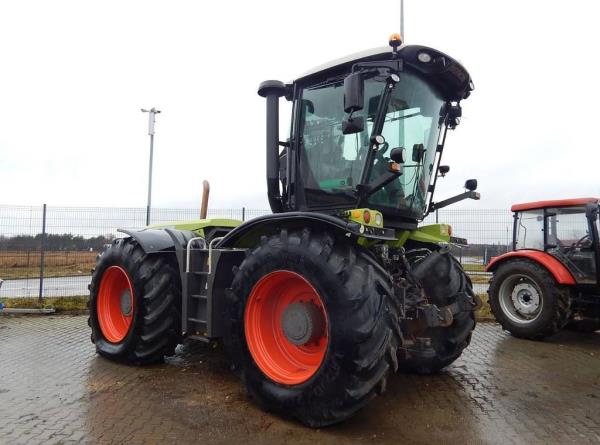 CLAAS AGRICULTURAL TRACTOR XERION 3800 TRAC VC