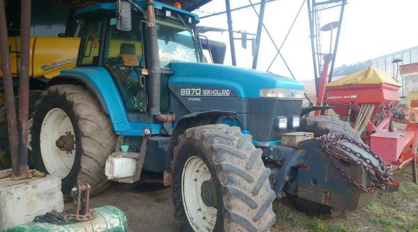 Ford New Holland 8870