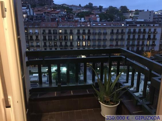 Piso en venta de 1 habitaciones en Donostia   San Sebastián  Gipuzkoa