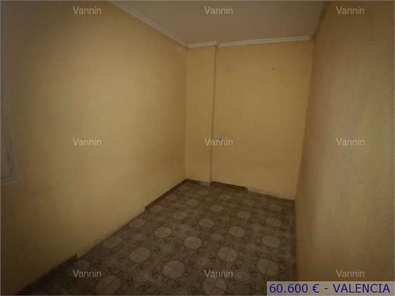 Vendo piso de 3 habitaciones en  Valencia Capital