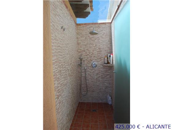 Vendo casa de 3 habitaciones en Orba Alicante