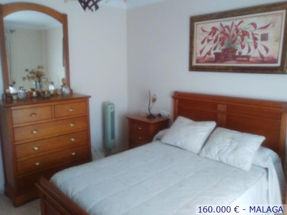 Vendo piso de 3 habitaciones en Vélez Málaga