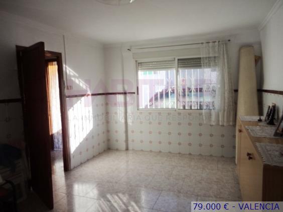 Casa en venta de 3 habitaciones en Vilamarxant Valencia