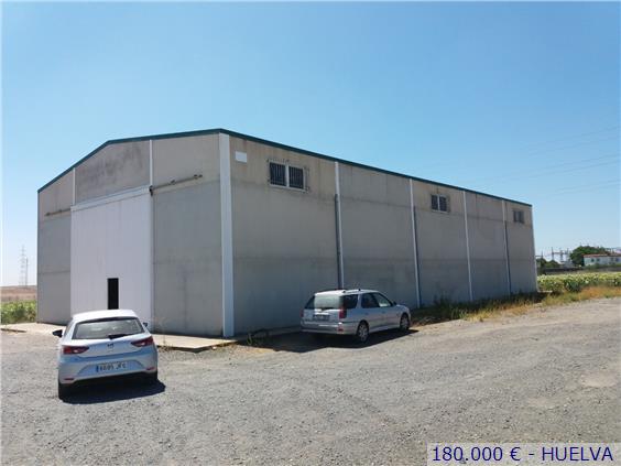 Se vende industrial de 420 metros en  Huelva Capital