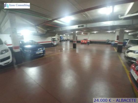 Vendo plaza de garaje de 20 metros en  Albacete Capital