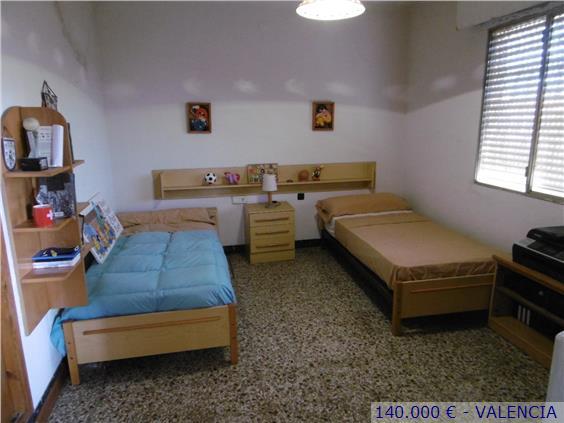 Casa en venta de 3 habitaciones en Alzira Valencia