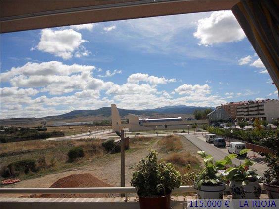 Piso en venta de 3 habitaciones en Santo Domingo de la Calzada La Rioja