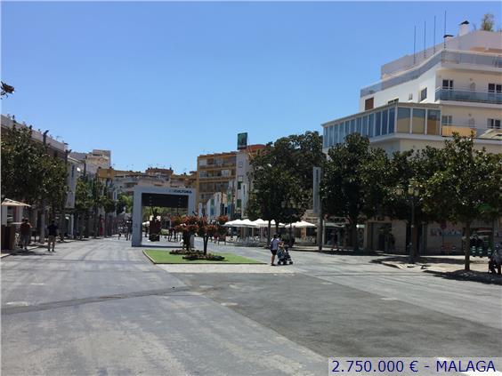 Local en venta de 400 metros en Torremolinos Málaga