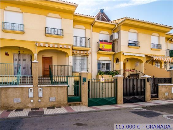 Casa en venta de 184 metros en Atarfe Granada