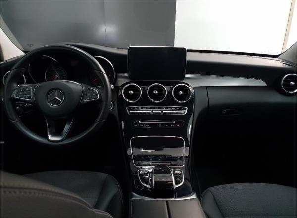 Mercedes benz clase c 4 puertas Automático Diesel del año 2015