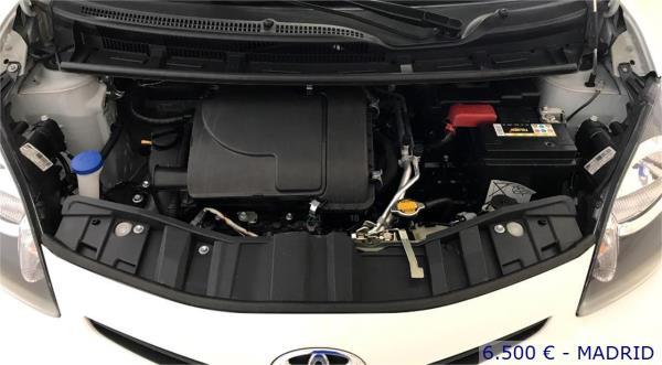 Toyota aygo 5 puertas Gasolina del año 2014